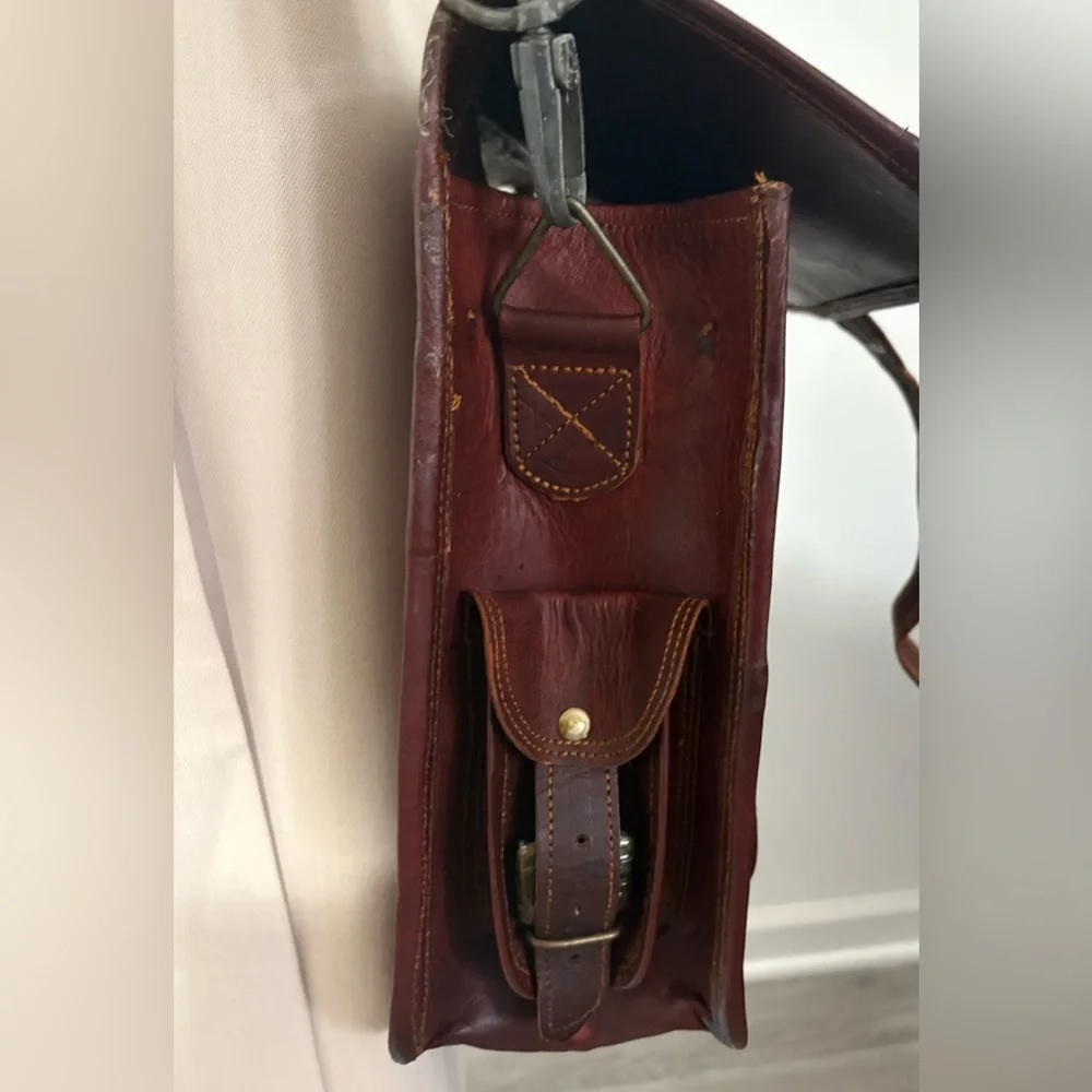 Handsome Dark Brown, Thick Leather Messenger/Laptop Bag